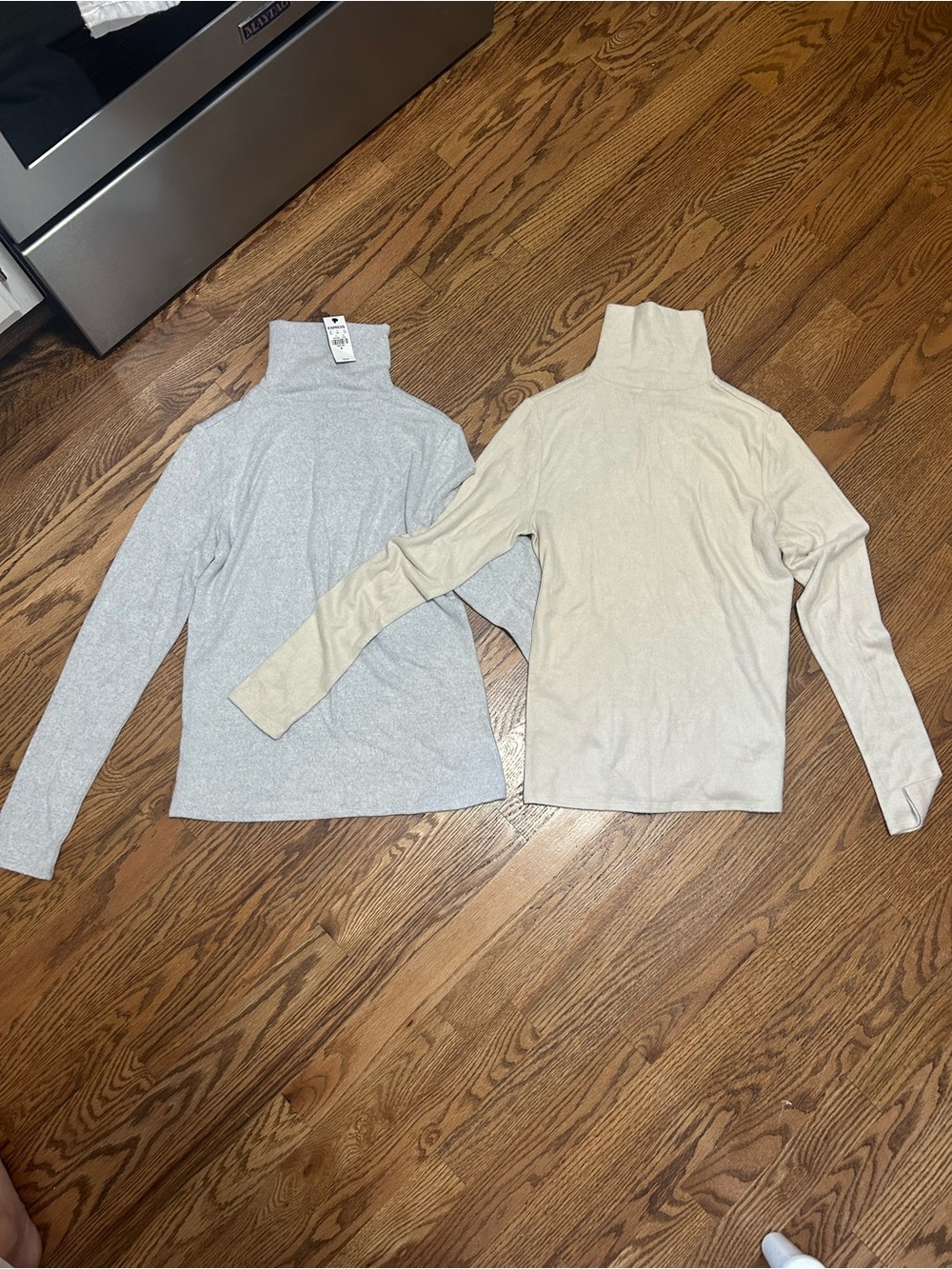 Express Women's Light Gray & Cream Turtleneck Sweaters